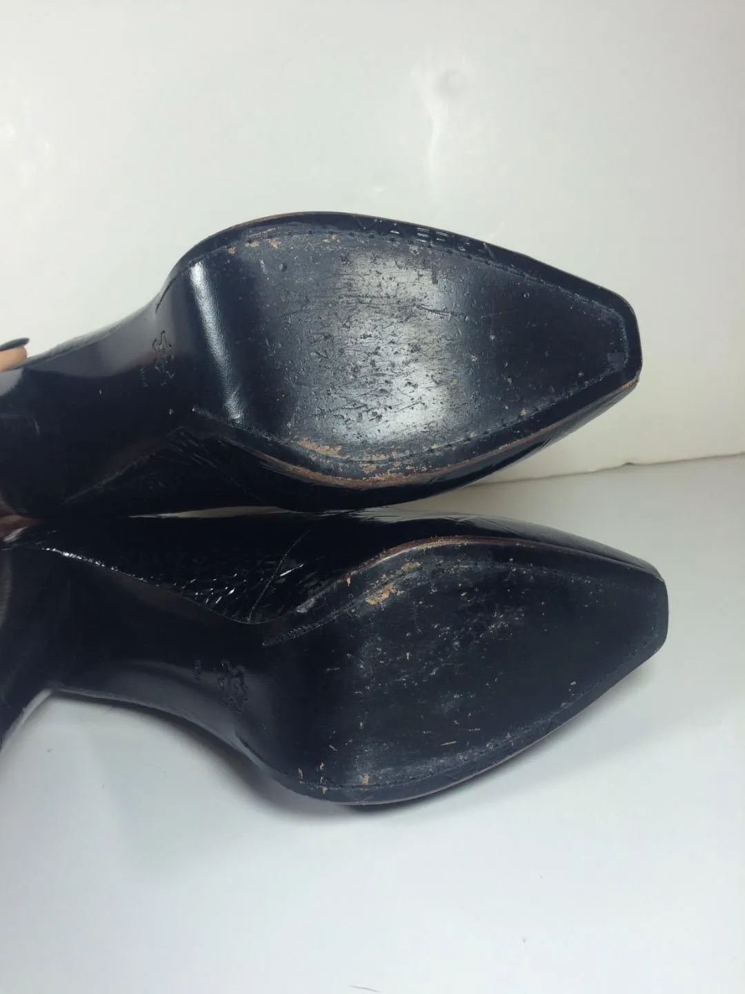 VIA SPIGA Black Patent Leather Croc Embossed Heeled Ankle Booties Size 10
